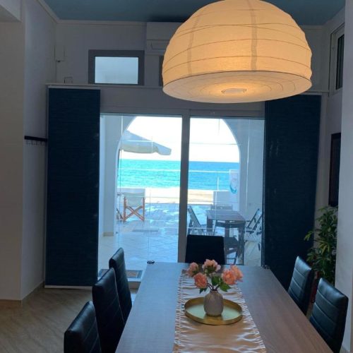 Atlantis – Three-bedroom Apartment with Sea View – 7 persons