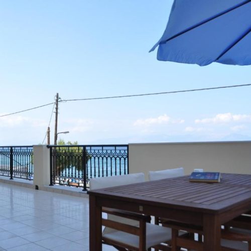 Lighthouse – Two-bedroom Apartment with Sea View – 6 persons