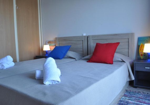 Lighthouse – Two-bedroom Apartment with Sea View – 6 persons