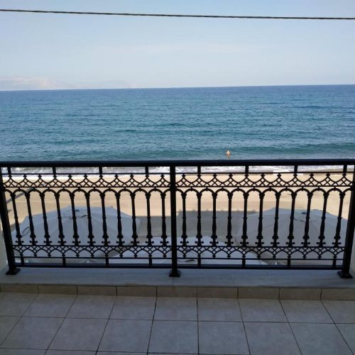 Lighthouse – Two-bedroom Apartment with Sea View – 6 persons