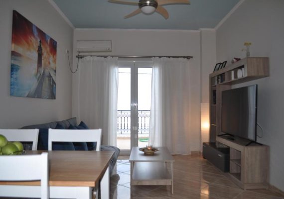Lighthouse – Two-bedroom Apartment with Sea View – 6 persons