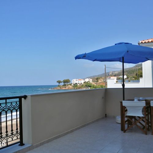 Lighthouse – Two-bedroom Apartment with Sea View – 6 persons