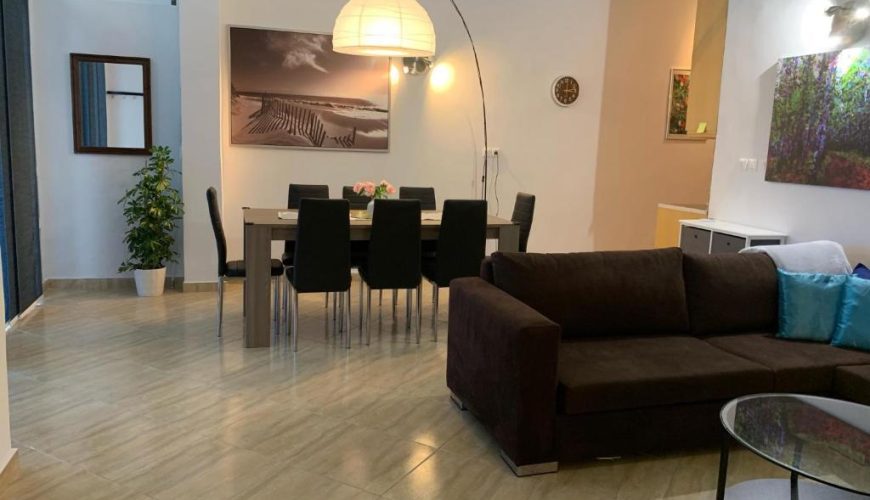 Atlantis – Three-bedroom Apartment with Sea View – 4 persons
